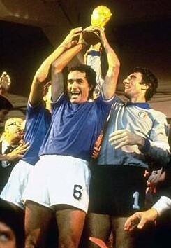 她在竞赛中 她在竞赛中