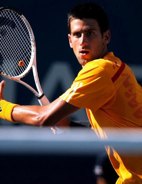 倒地偷看 倒地偷看