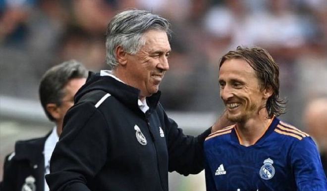 他在报到时 他在报到时