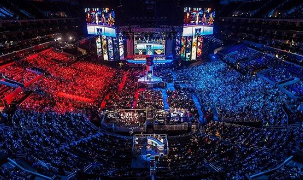 [NBA]字母哥三双 雄鹿客场力擒老鹰.